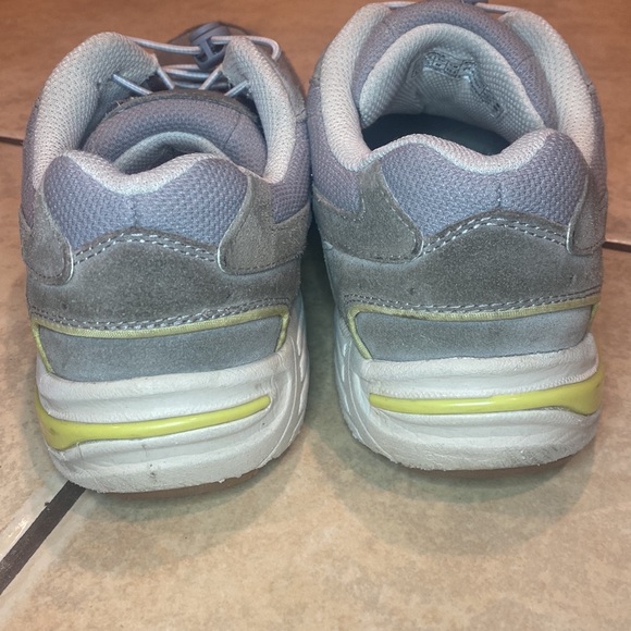 Vionic 23 walk suede walking shoes sneakers 8.5 - Picture 4 of 8